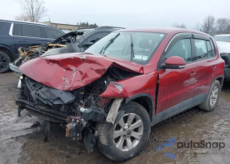 2010 Volkswagen Tiguan S из США, поврежденный, VIN WVGAV7AX0AW002528